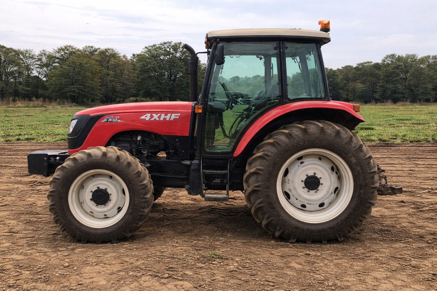 Trator Agrícola 75HP 4x4 Turbo Diesel – Série CampoPro 750 - Imagem 3
